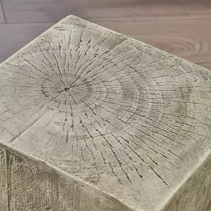 Table d'appoint Waylon en béton léger peinte à la main