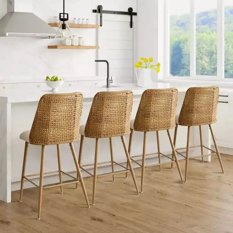 Lot de 4 tabourets de comptoir Boucle et rotin, chaises de bar rembourrées de 27 pouces avec dossier en rotin pour îlot de cuisine ou comptoir de petit-déjeuner
