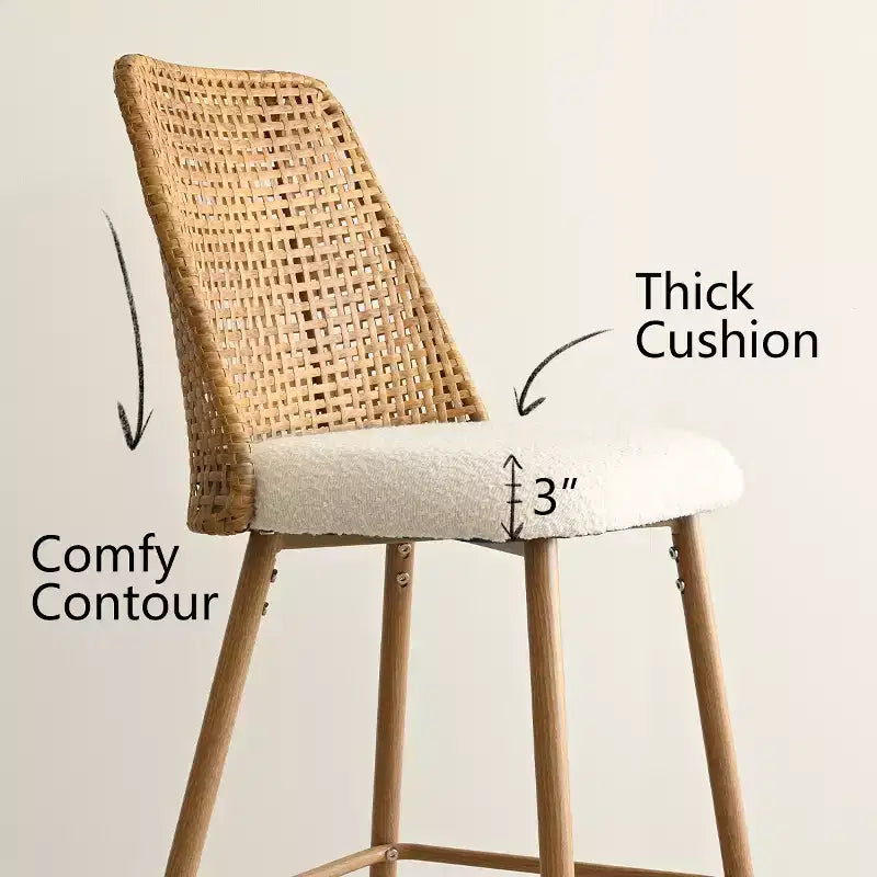 Lot de 4 tabourets de comptoir Boucle et rotin, chaises de bar rembourrées de 27 pouces avec dossier en rotin pour îlot de cuisine ou comptoir de petit-déjeuner