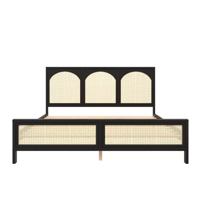 Lit plateforme Brewer en bois avec tête et pied de lit en rotin